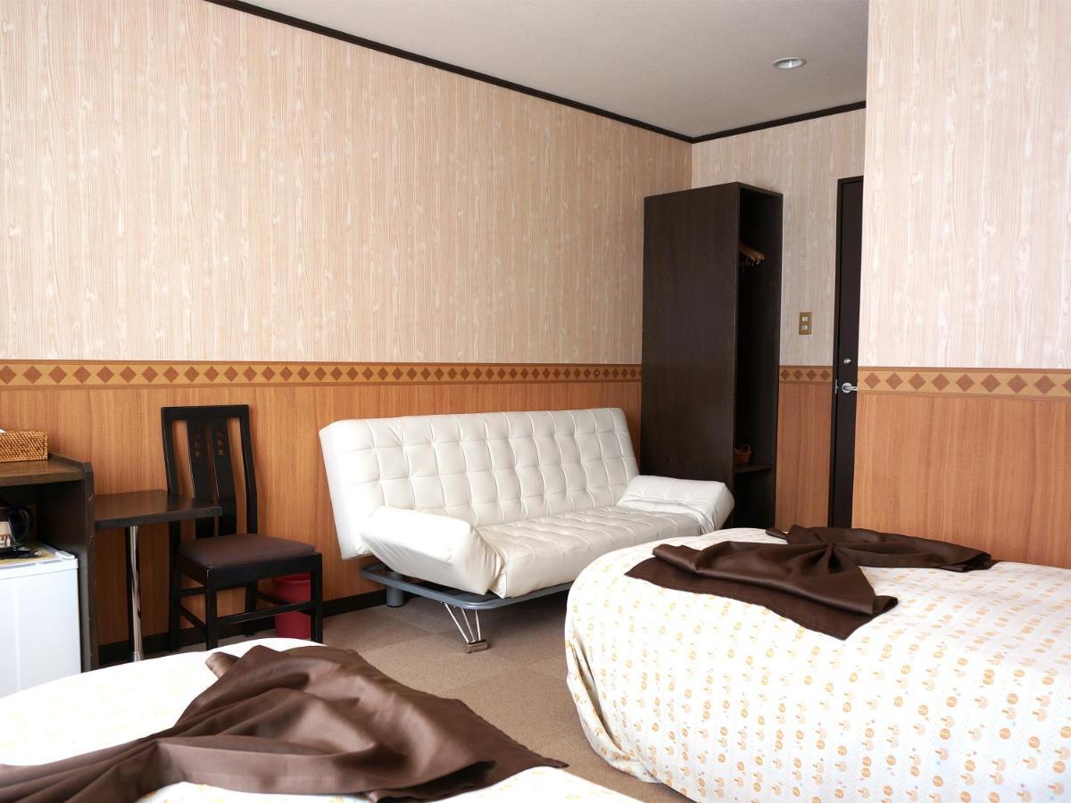 Nakafurano Petit Hotel Blaneneige מראה חיצוני תמונה