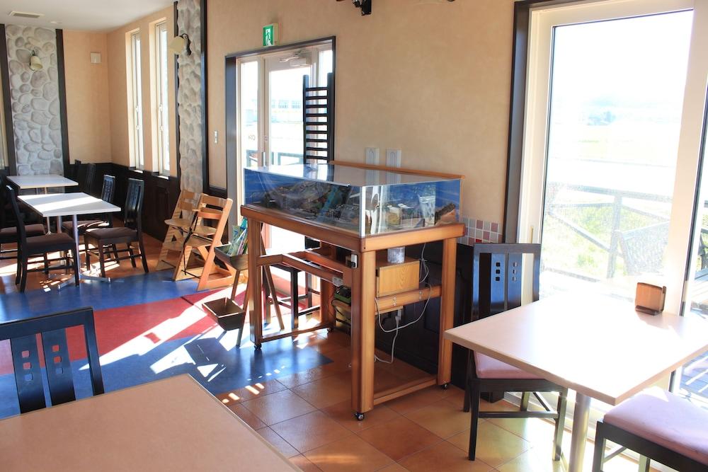 Nakafurano Petit Hotel Blaneneige מראה חיצוני תמונה