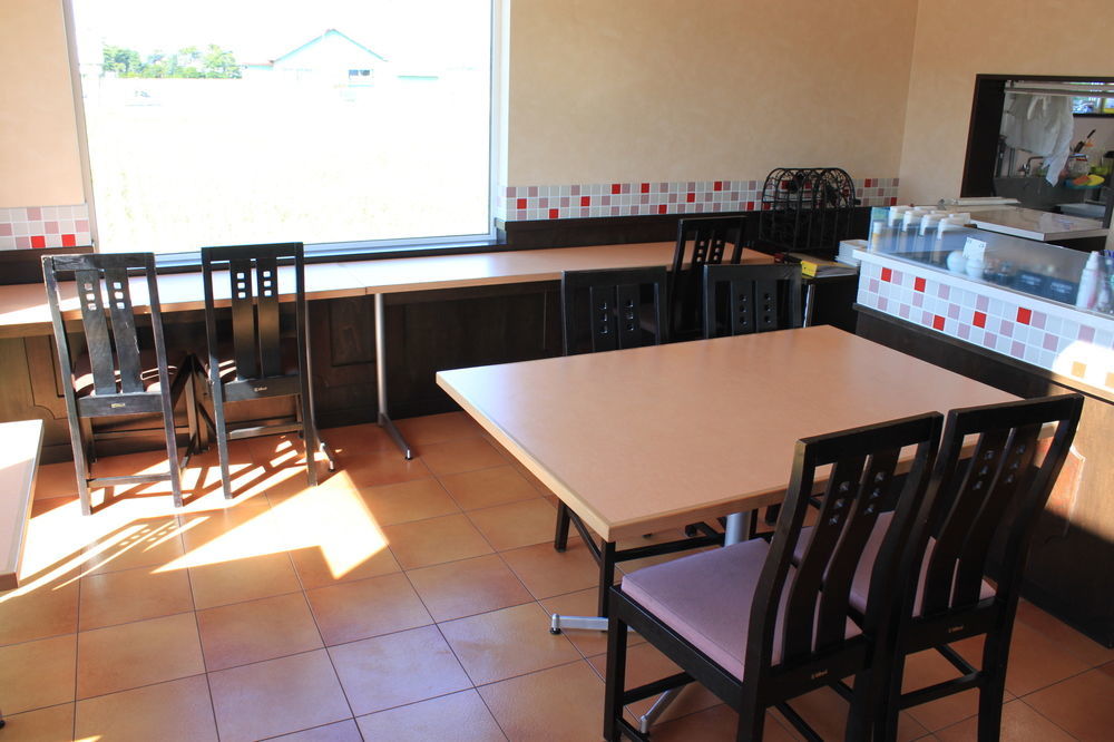 Nakafurano Petit Hotel Blaneneige מראה חיצוני תמונה